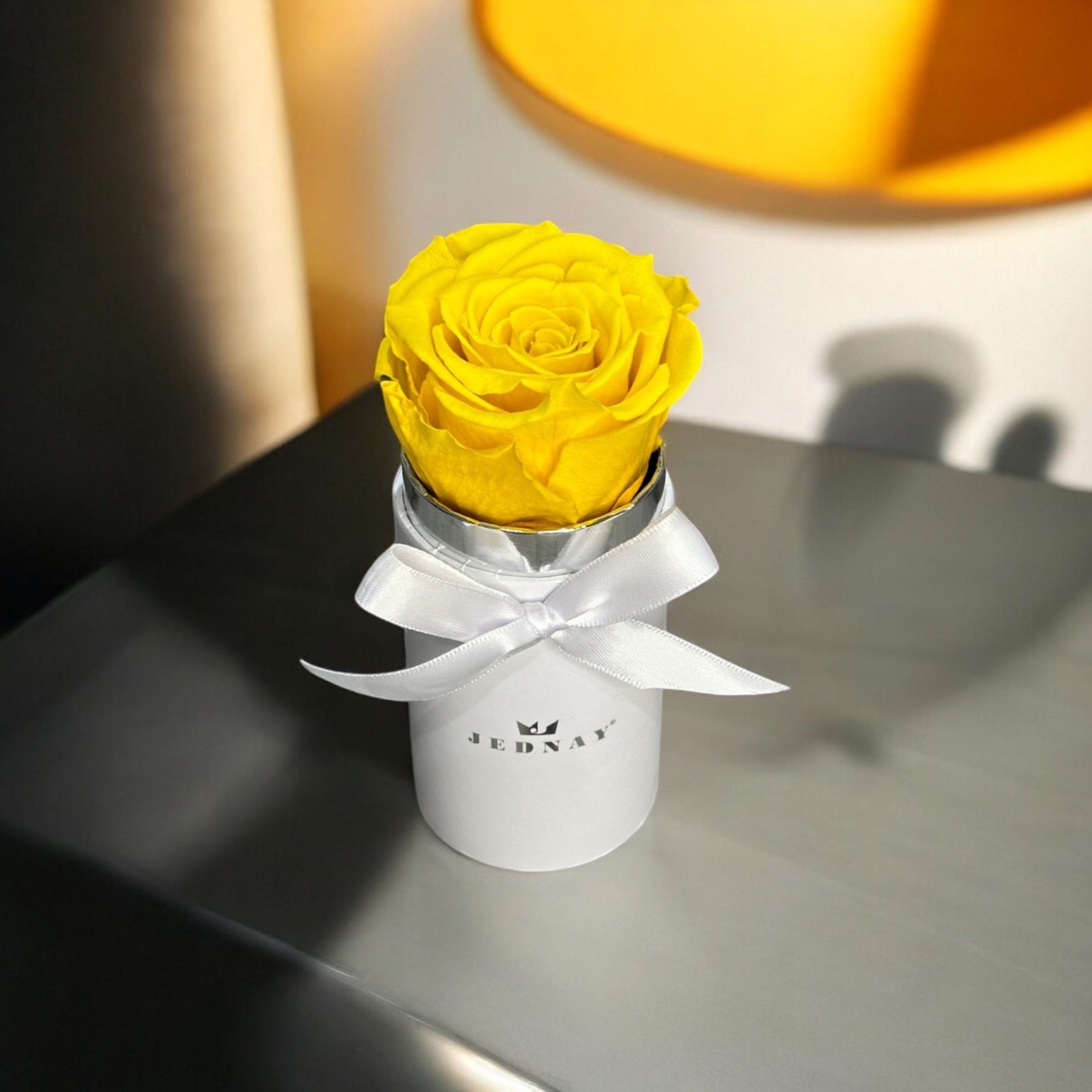 THE UNO | SUNSHINE YELLOW ETERNAL ROSE | WHITE BOX