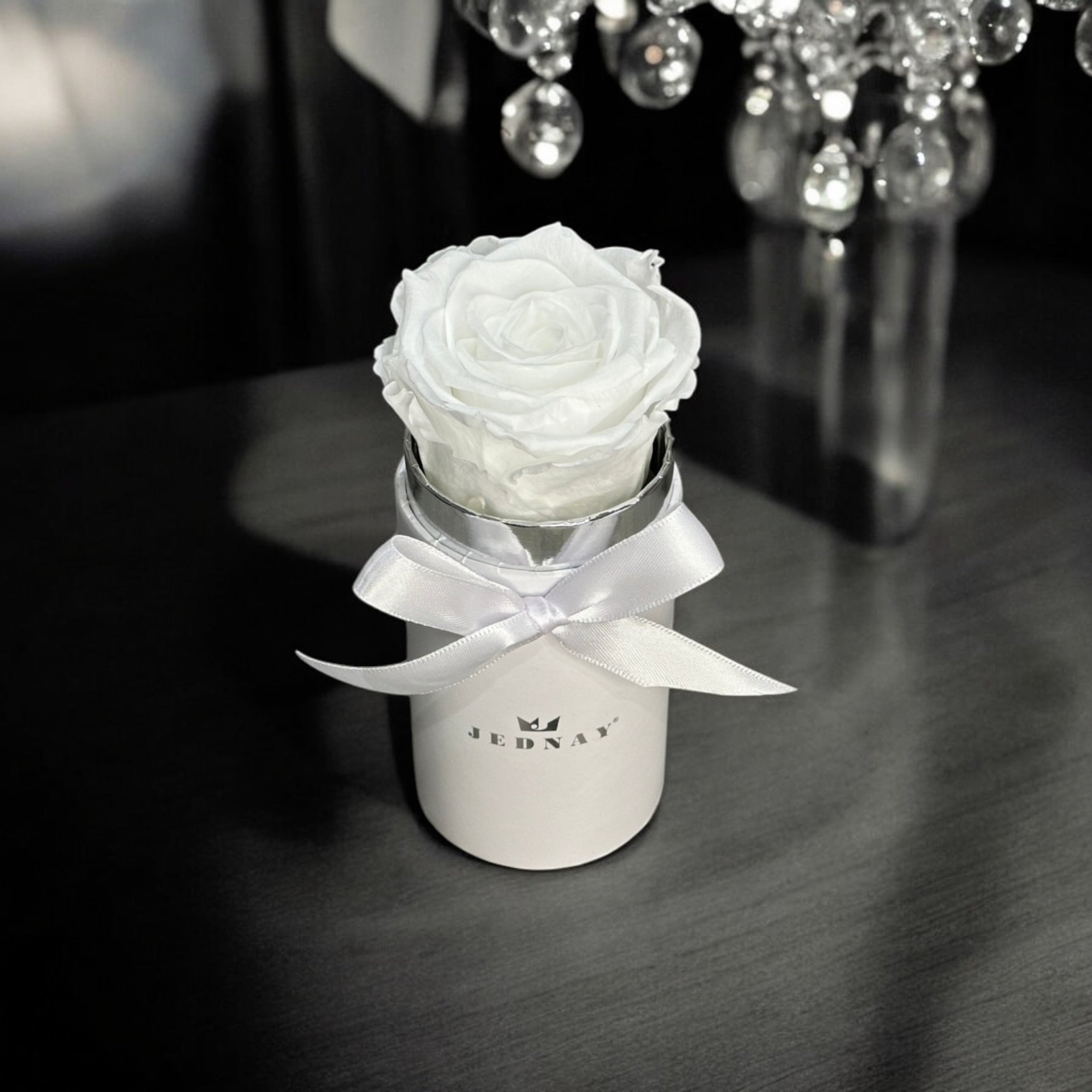 THE UNO | ANGEL WHITE ETERNAL ROSE | WHITE BOX